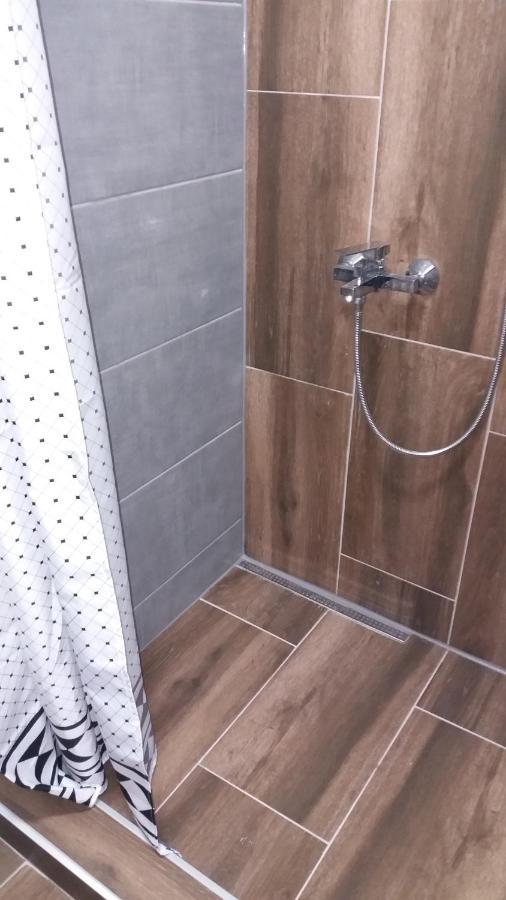 Stan Na Dan Dunja 2 Apartment Vârşeţ Exterior foto